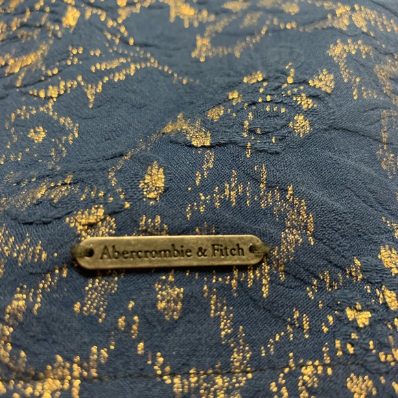 Abercrombie mini skirt - Picture 2 of 4